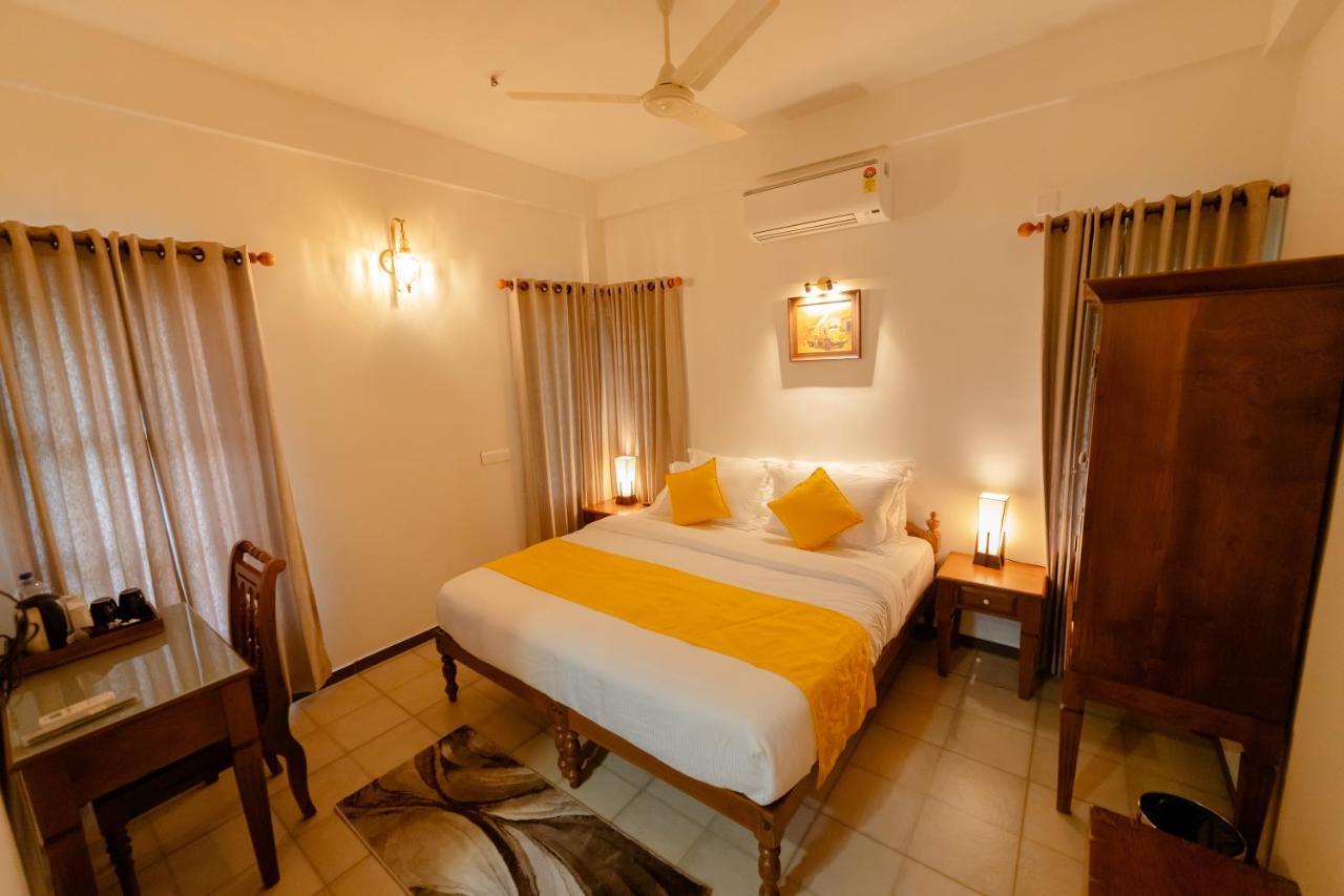 Seacoast Inn Fortkochi Fort Kochi Exterior foto