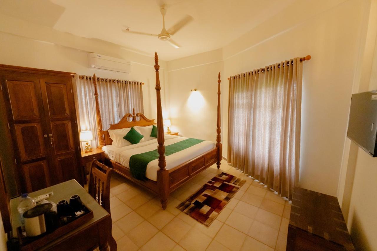 Seacoast Inn Fortkochi Fort Kochi Exterior foto